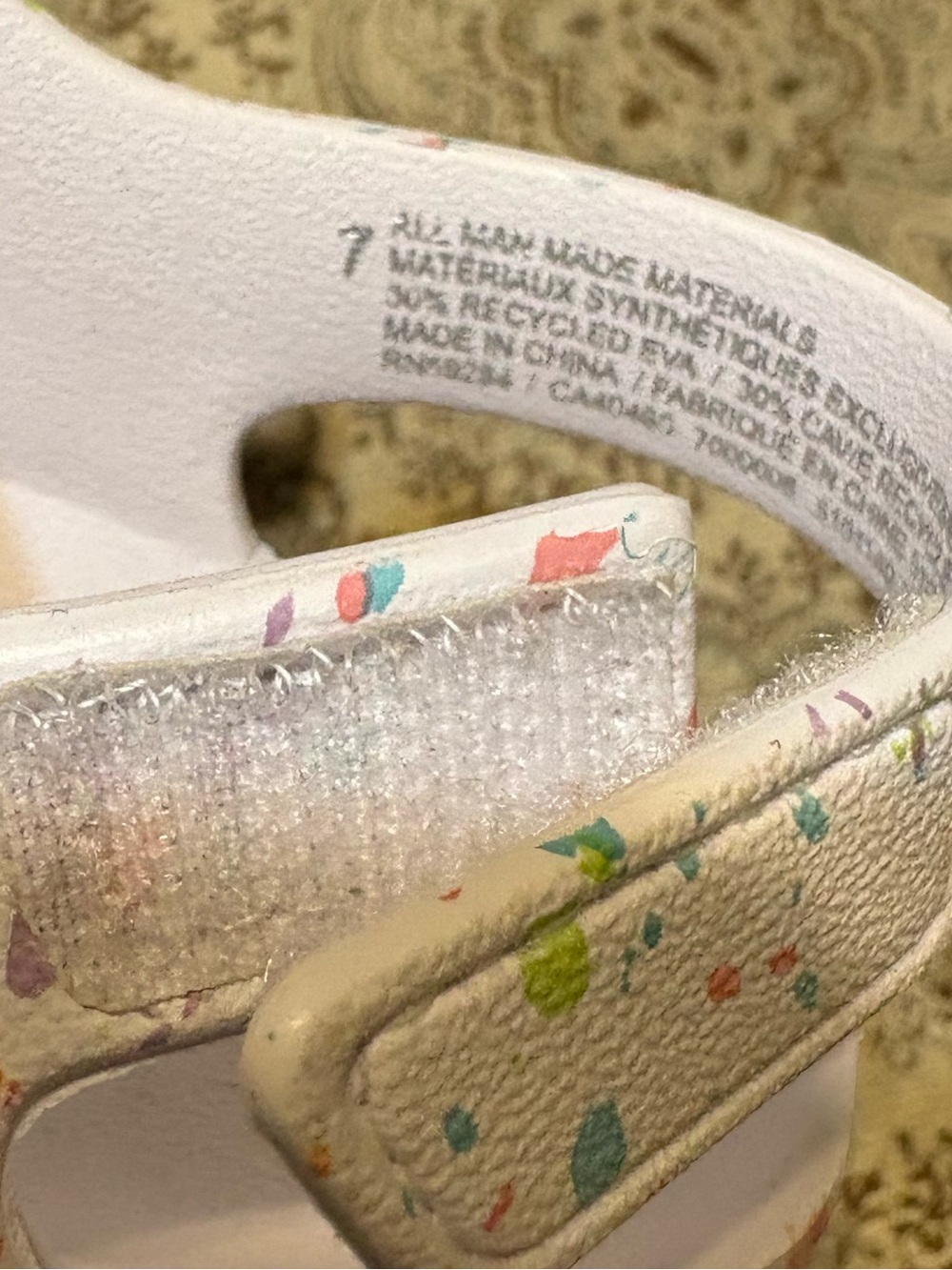 Place Sandals - Picture 10 of 11